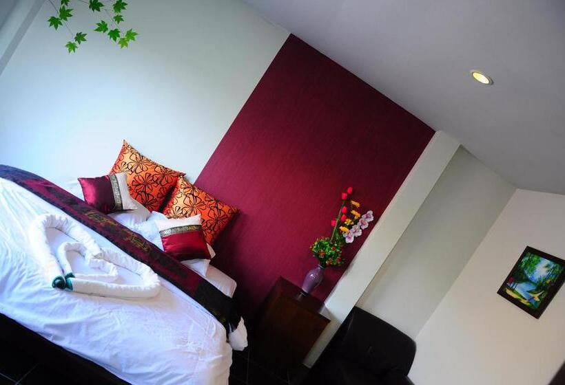 패밀리 룸 산 전망, Phumimalee Nature View Resort