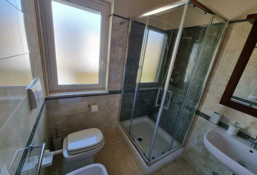 스탠다드 트리플 발코니 룸, B&b E Casa Vacanza Al Castello