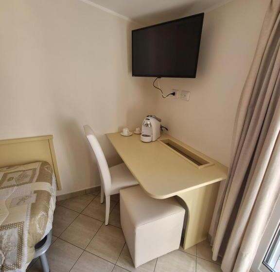 Standard room with outdoor bath, B&b E Casa Vacanza Al Castello