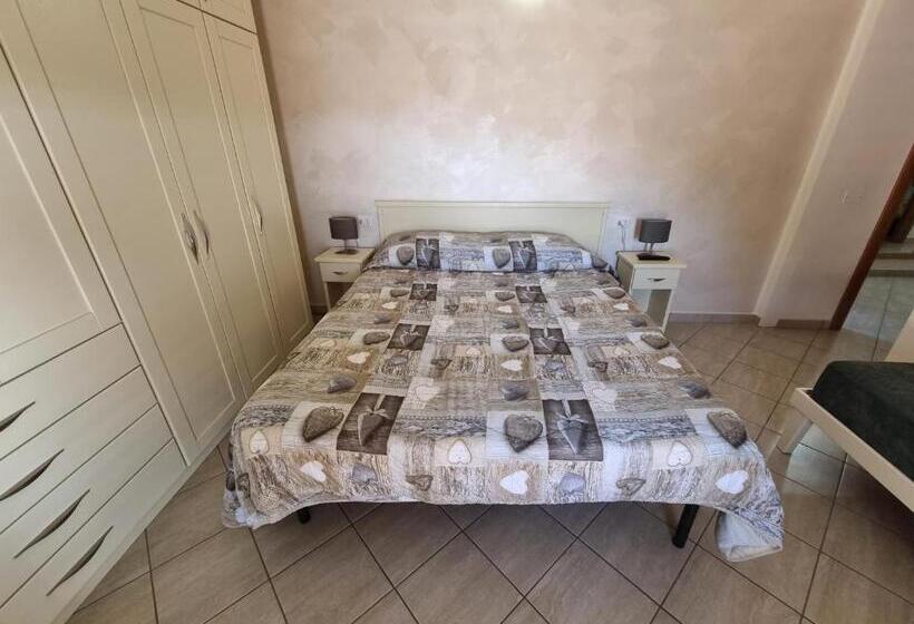 带露台的标准房间, B&b E Casa Vacanza Al Castello