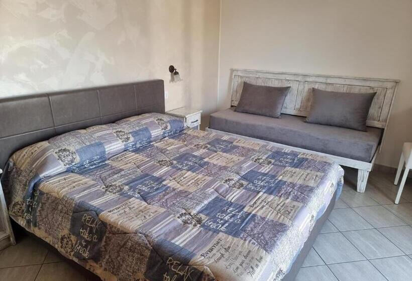 스탠다드 트리플 발코니 룸, B&b E Casa Vacanza Al Castello
