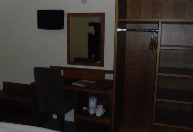 Номер Стандарт Кровать Кинг Адаптированный для Инвалидов, Eyesleepover