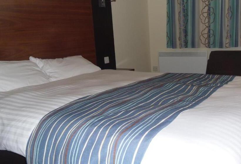 Quarto Estandar, Eyesleepover
