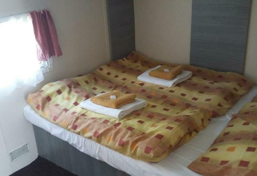 منزل غرفة نوم واحدة, Pension Peklo