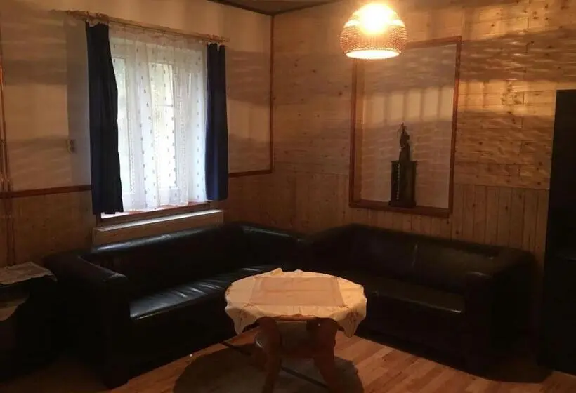 スイート, Pension Peklo