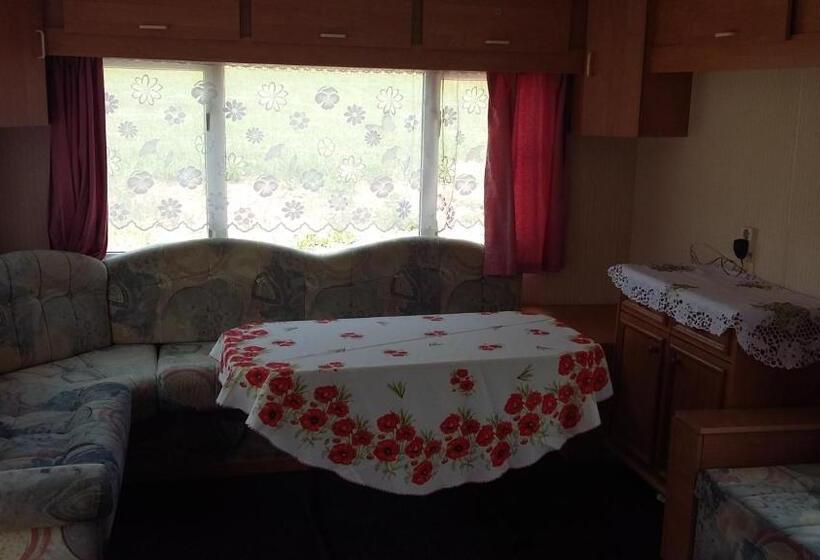 منزل غرفة نوم واحدة, Pension Peklo