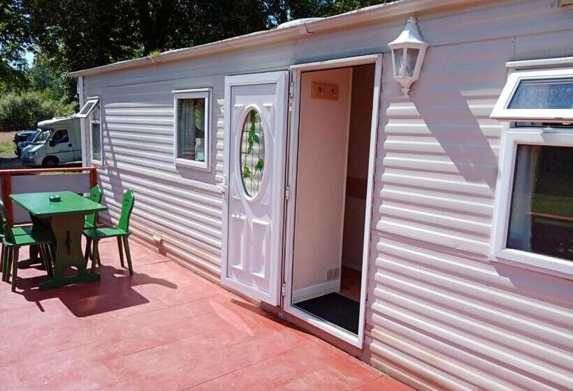 منزل غرفة نوم واحدة, Pension Peklo