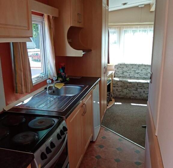 منزل غرفة نوم واحدة, Pension Peklo