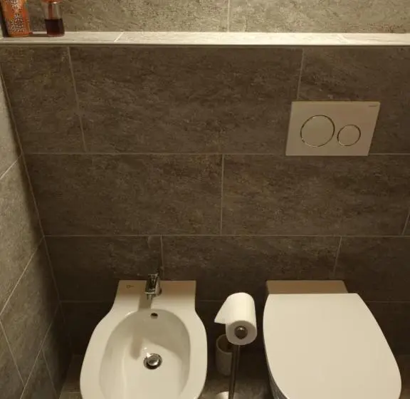 スタンダードルーム, Foresteria B&b Vecchiascuola Pianazzola