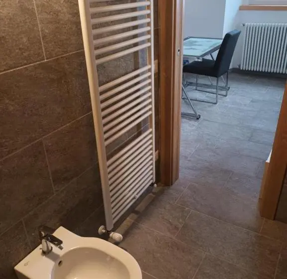 景色の見えるトリプルスタンダードルーム, Foresteria B&b Vecchiascuola Pianazzola