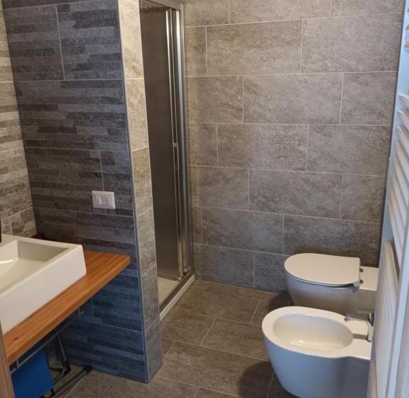 اتاق استاندارد سه تخته با چشمانداز, Foresteria B&b Vecchiascuola Pianazzola