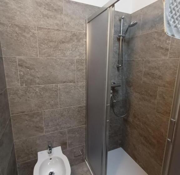 اتاق استاندارد, Foresteria B&b Vecchiascuola Pianazzola
