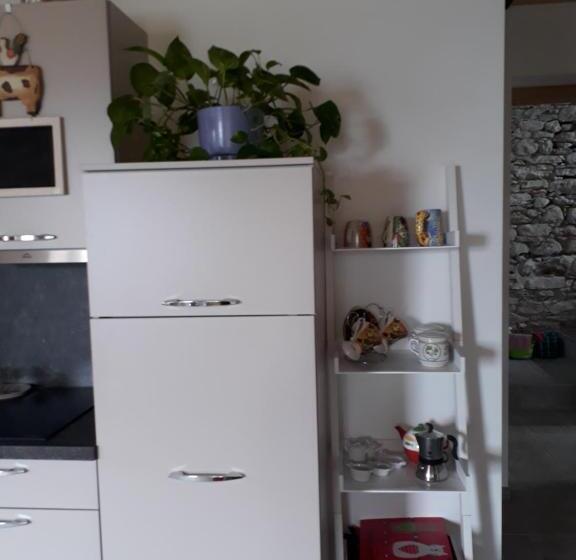 آپارتمان 1 خوابه با چشمانداز, Foresteria B&b Vecchiascuola Pianazzola