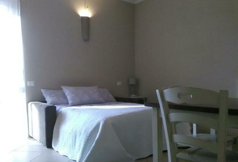 スタンダードルーム, All Antica Ruggine