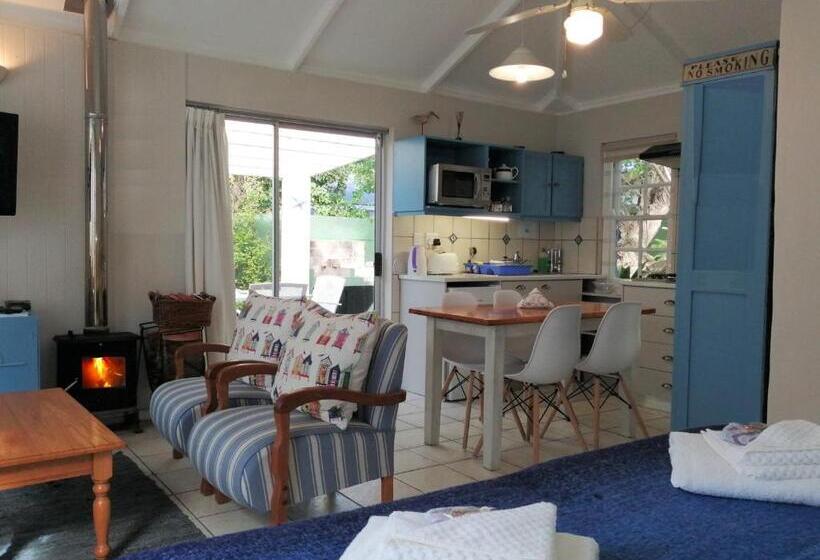 스탠다드 방갈로, Eastbury Cottage