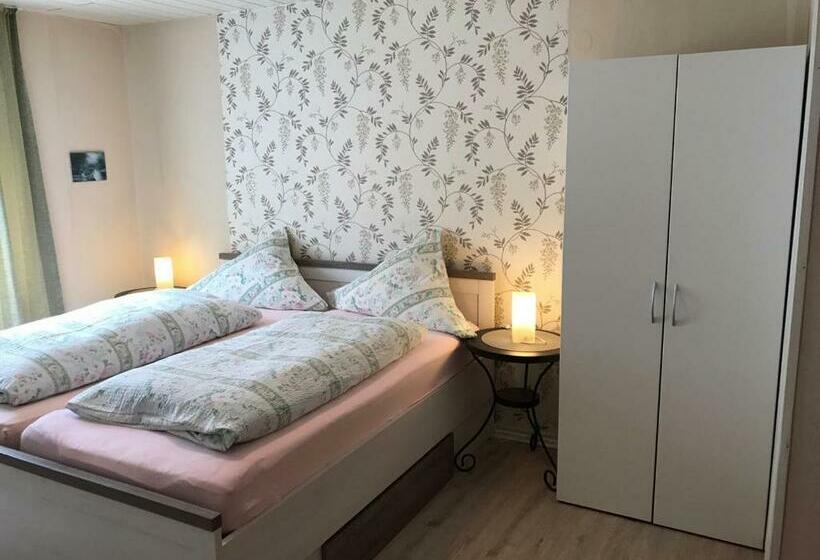 Номер Стандарт, Winzerschenke