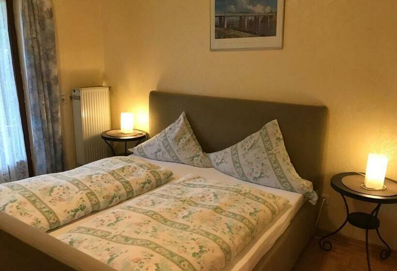 Номер Стандарт, Winzerschenke