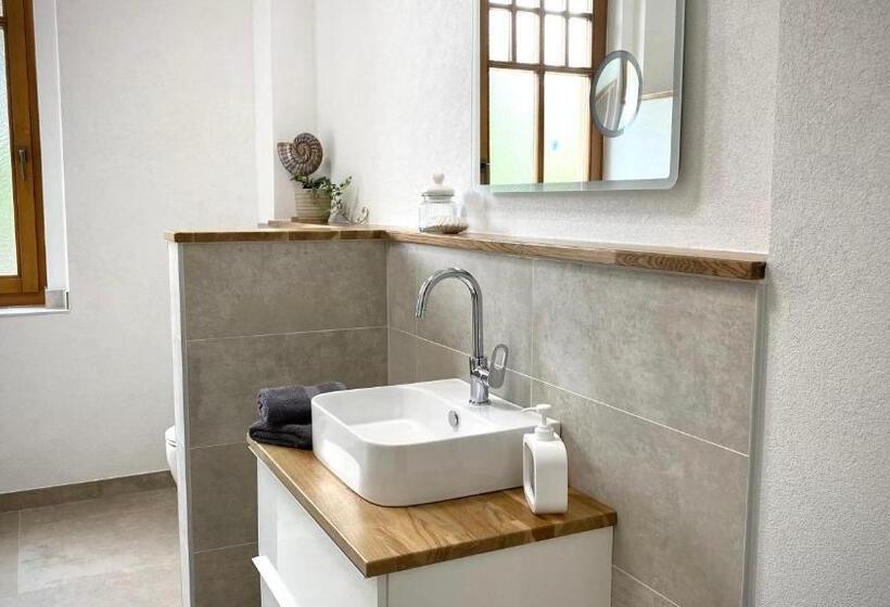 デラックススタジオ, Apartment Im Grünen