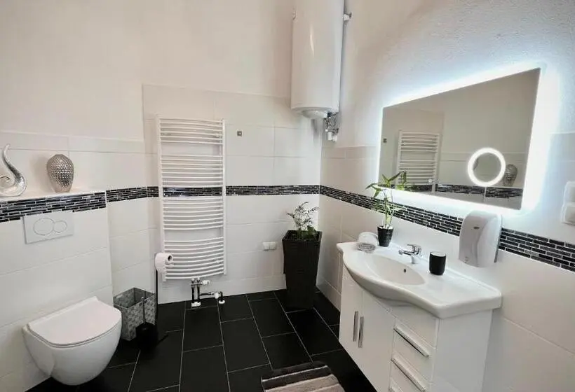 バルコニー付き１ベッドルームアパートメント, Apartment Im Grünen