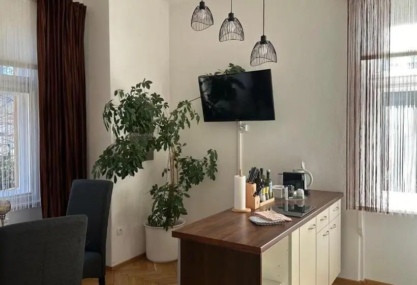 庭の見える１ベッドルームアパートメント, Apartment Im Grünen