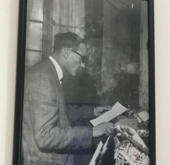 اتاق استاندارد با سرویس بهداشتی مشترک, El Muniria