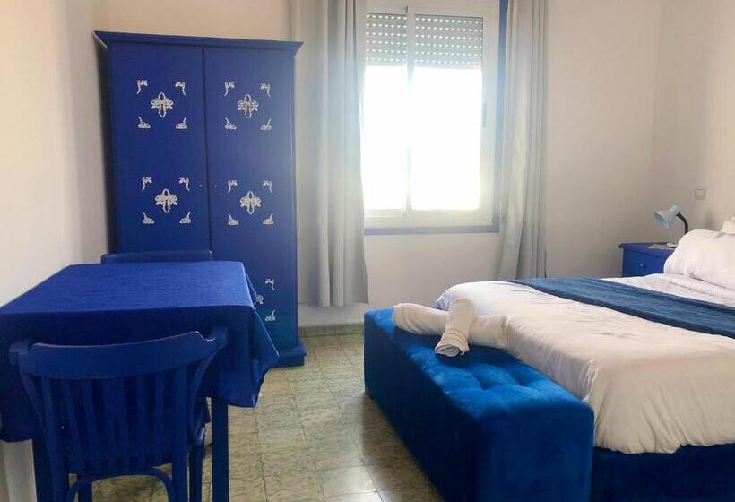 اتاق لوکس, El Muniria