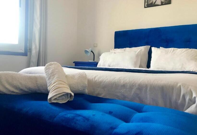 اتاق لوکس, El Muniria