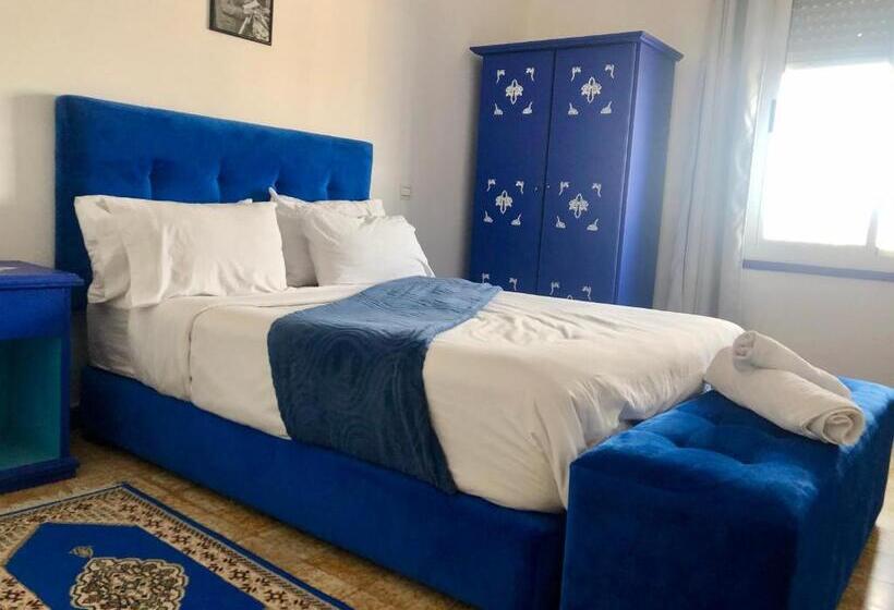 اتاق استاندارد با سرویس بهداشتی مشترک, El Muniria