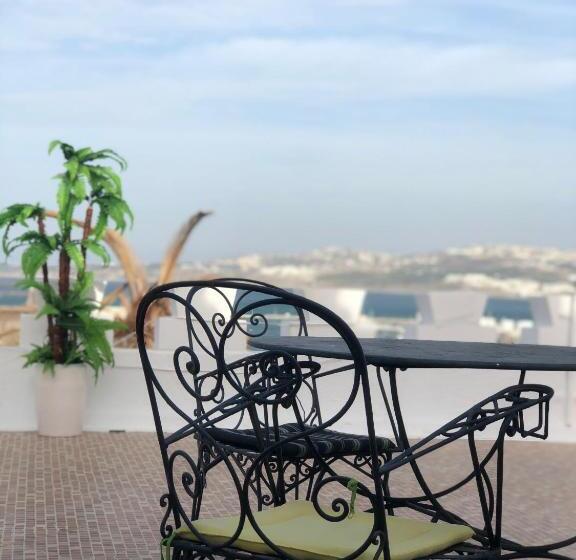 اتاق استاندارد با سرویس بهداشتی مشترک, El Muniria