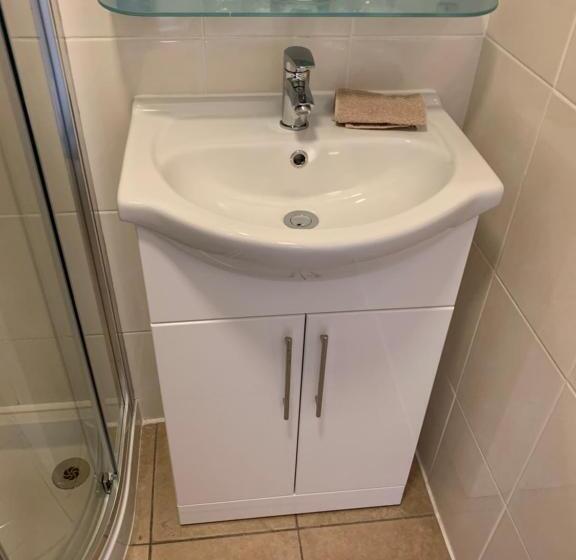 Standard-huone, Greenacre