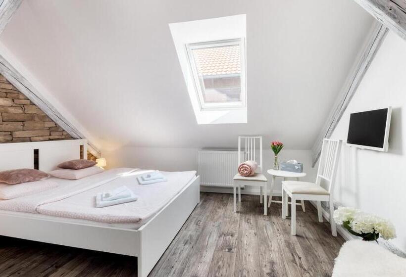 اتاق لوکس, Penzion Belle Donne