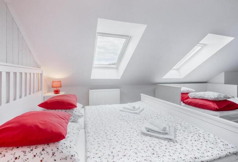 سوییت خانوادگی, Penzion Belle Donne