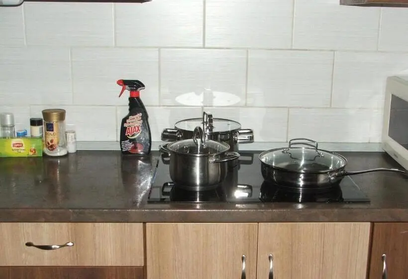 スタンダードルーム, éva Apartmanház