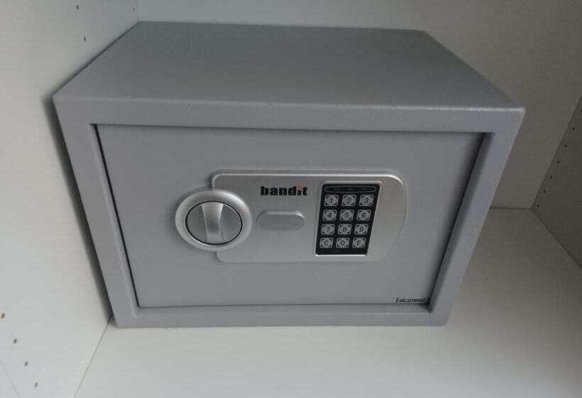 اتاق استاندارد, éva Apartmanház