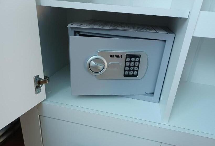 آپارتمان 2 خوابه, éva Apartmanház