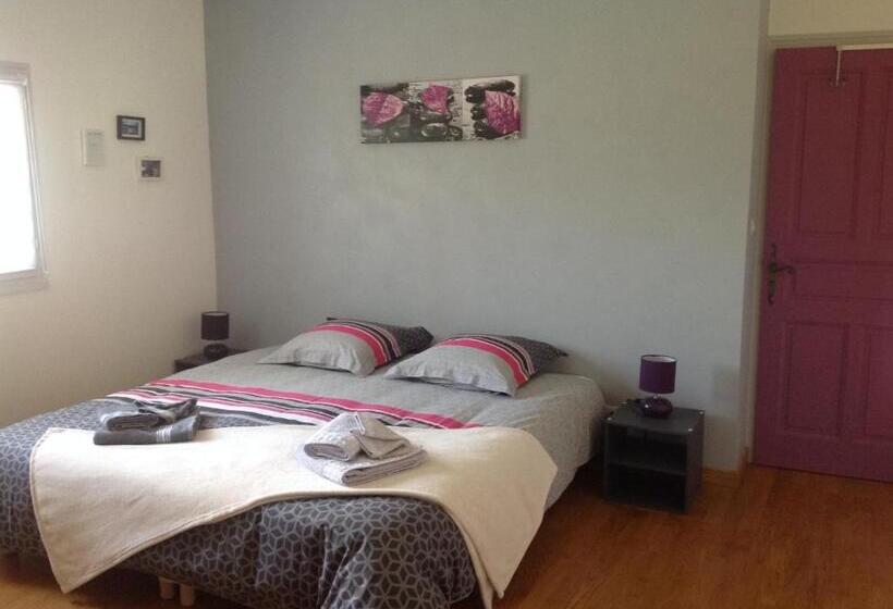 חדר סופריור עם מיטת קינג, Au Mas Des Graviers