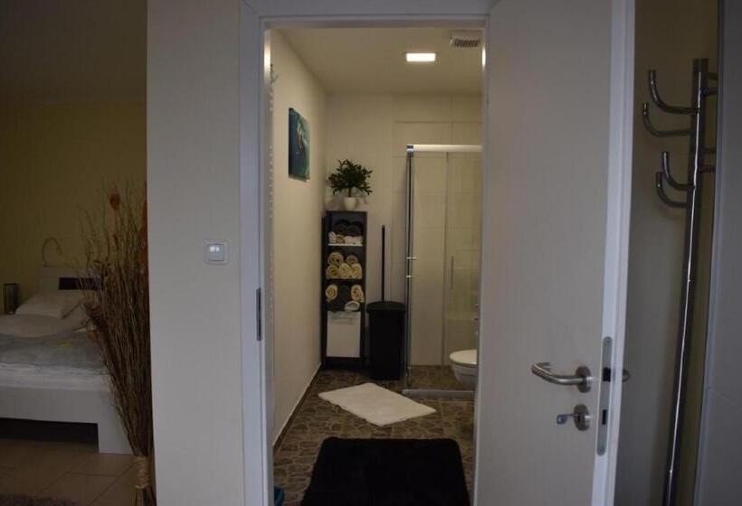 Номер Стандарт, Pferdepension Jäger