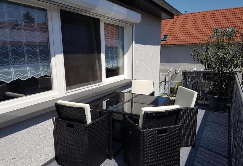 Апартаменты 1 Спальня с Балконом, Pferdepension Jäger