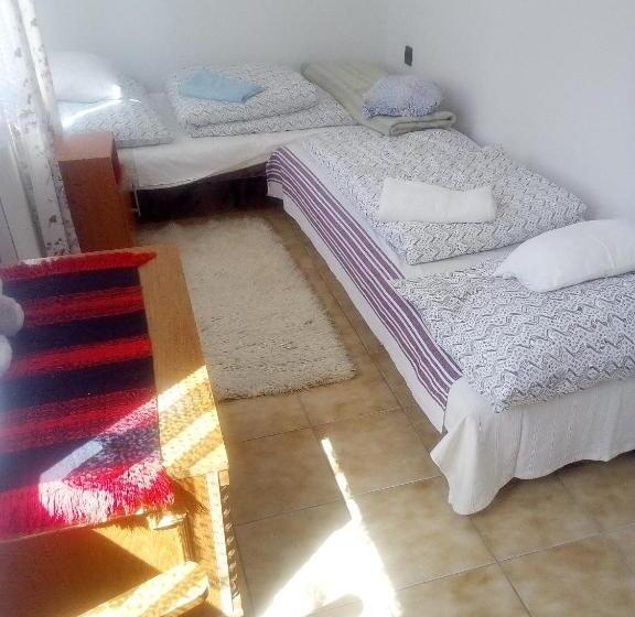 침실 2개 아파트, Anna Vendégház