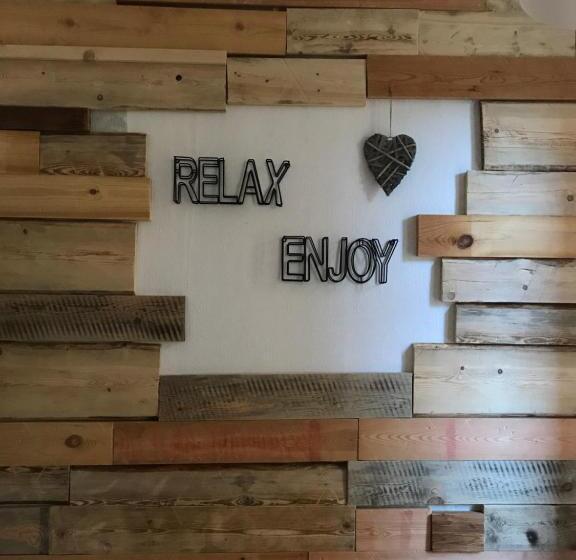 סוויטה משפחתית, Penzión Astoria