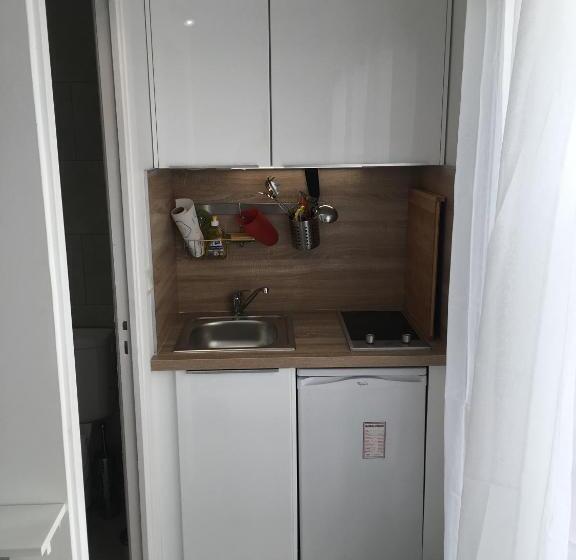 Apartamento 1 Dormitório, Studio Carré D Or Situé à 50 M De La Plage