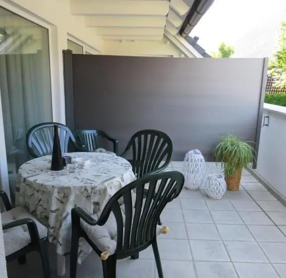３ベッドルームアパートメント, Apartmenthaus Kometerhof