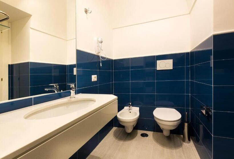 חדר סטנדרט, Holiday Sorrento Center