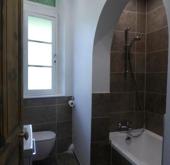 جناح مزوَّد بشرفة, Le Grand Chalet