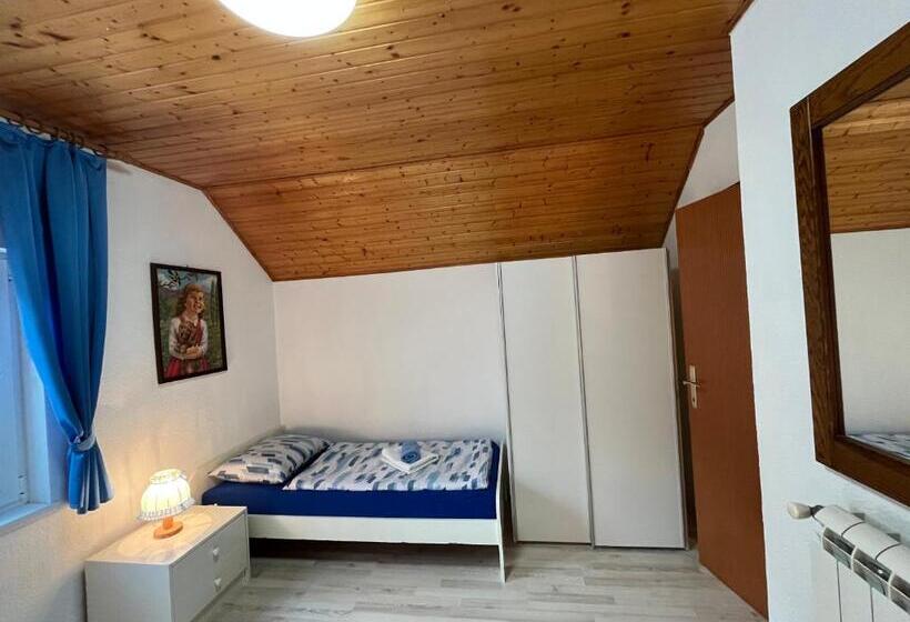 آپارتمان 1 خوابه با تراس, Apartmaji In Sobe Cuder