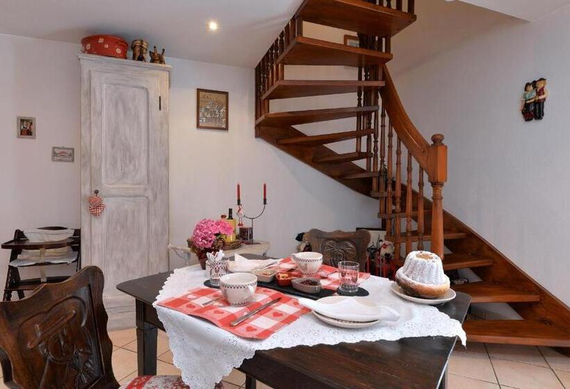 스탠다드 룸, Eden Des Choux