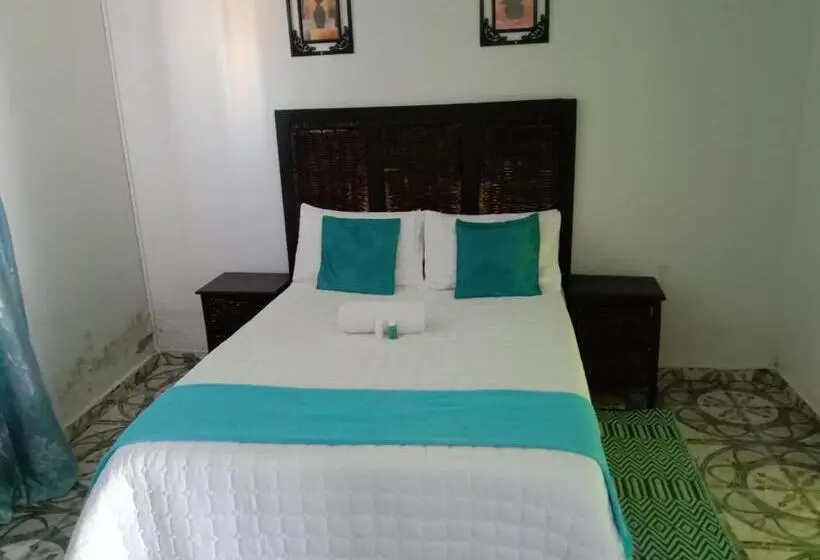 Perhehuone, Fourties Guest House