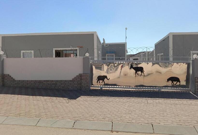 اتاق لوکس, Fourties Guest House