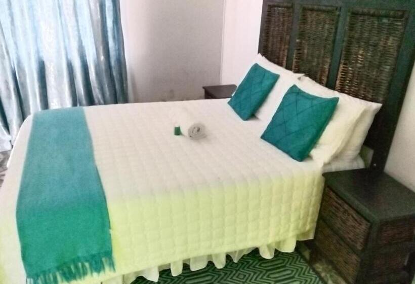 اتاق لوکس, Fourties Guest House