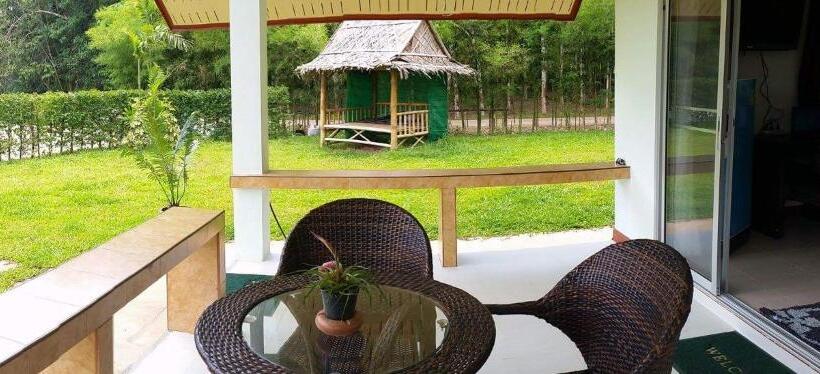 스탠다드 방갈로, Thai Break Resort